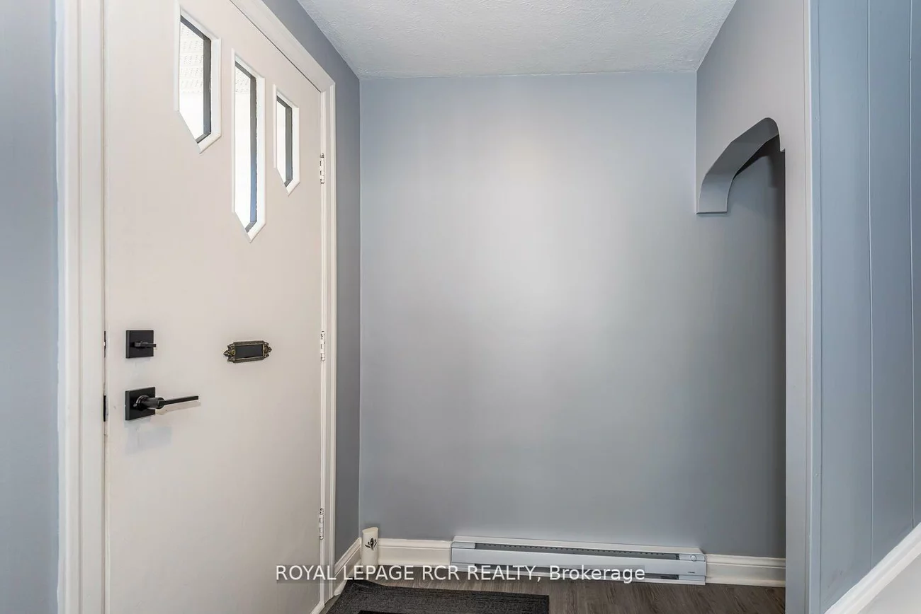 16948, Bayview, Central Newmarket, Newmarket