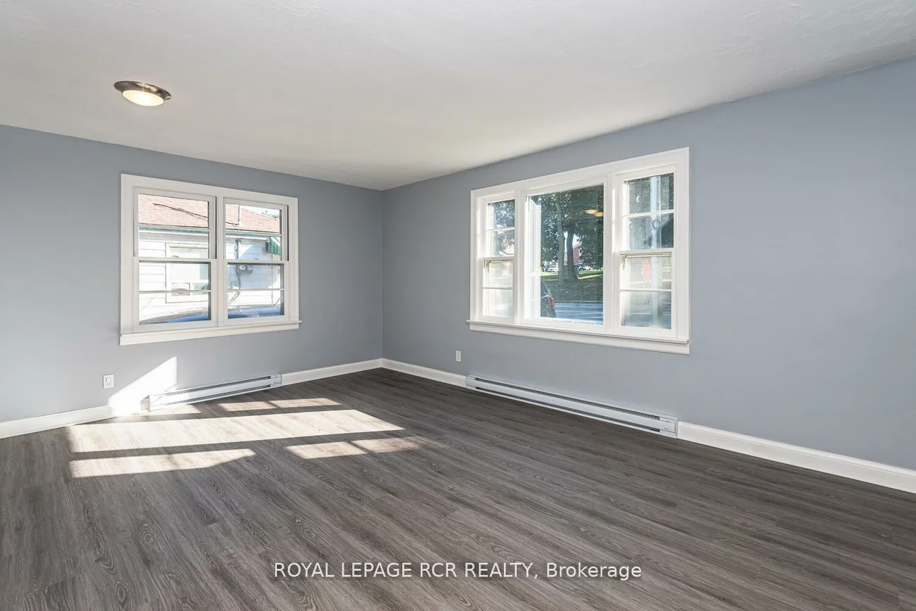 16948, Bayview, Central Newmarket, Newmarket