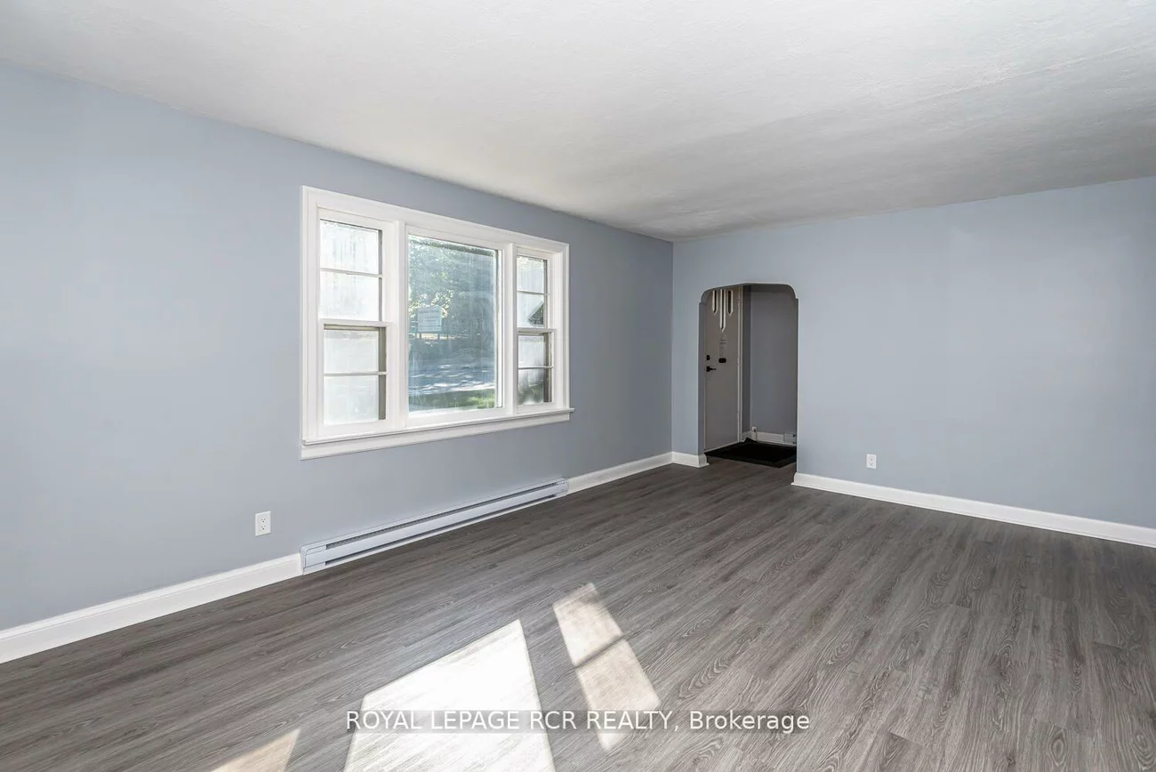 16948, Bayview, Central Newmarket, Newmarket