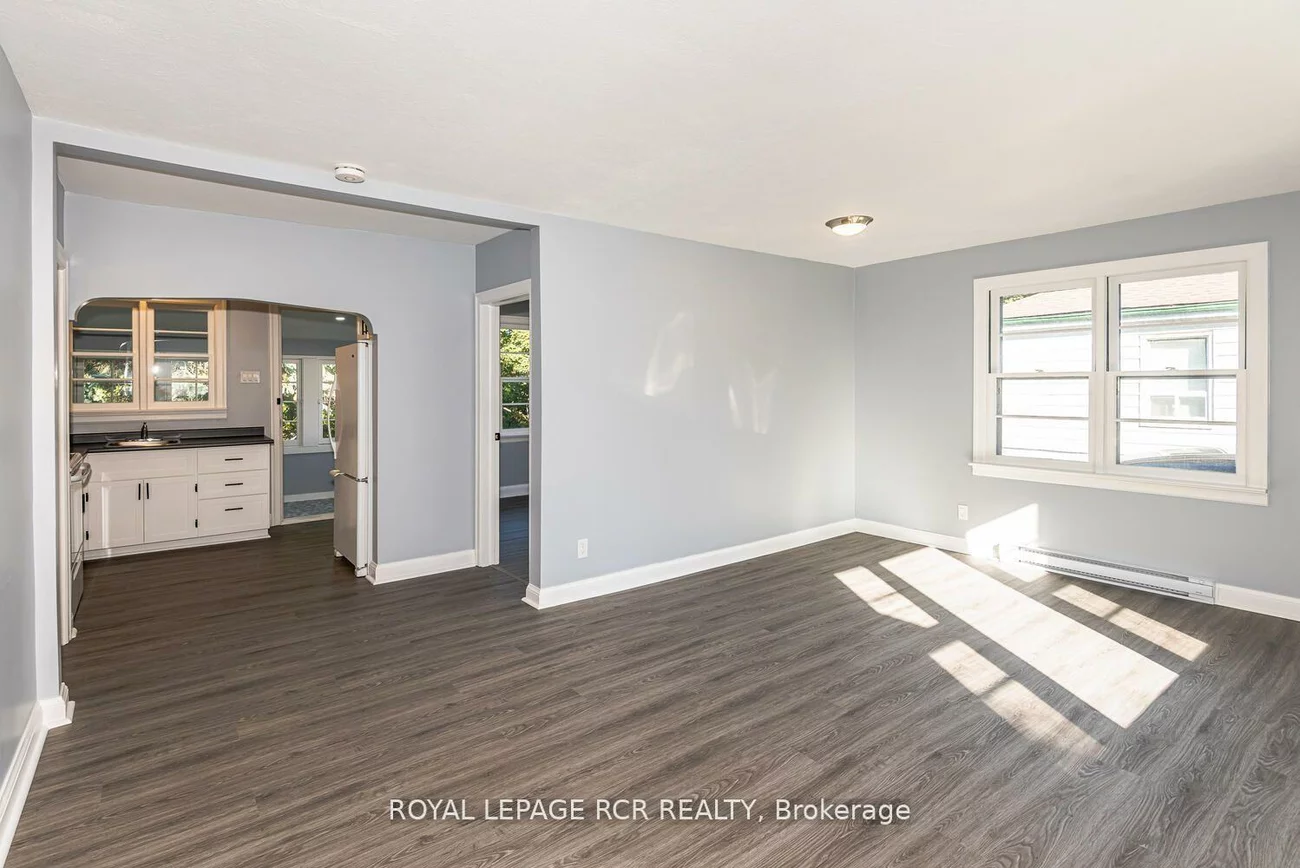 16948, Bayview, Central Newmarket, Newmarket