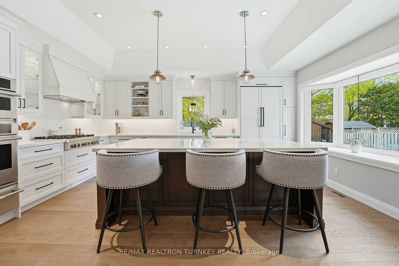 178, Parkview, Central Newmarket, Newmarket