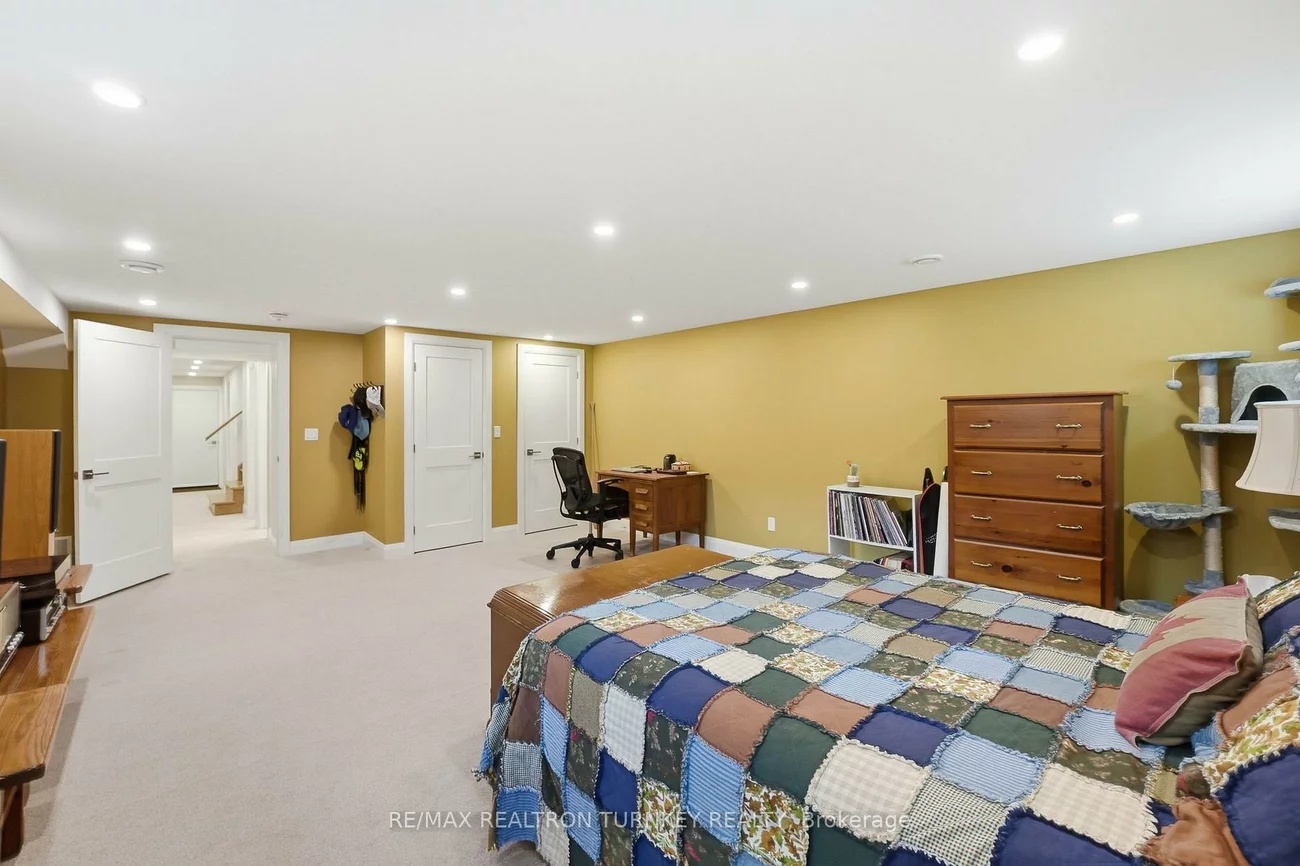 178, Parkview, Central Newmarket, Newmarket