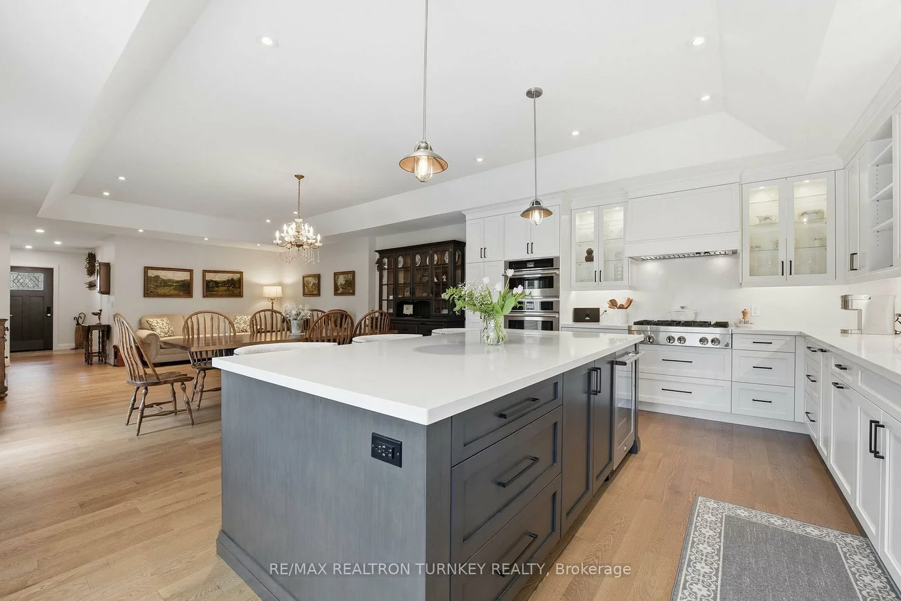 178, Parkview, Central Newmarket, Newmarket