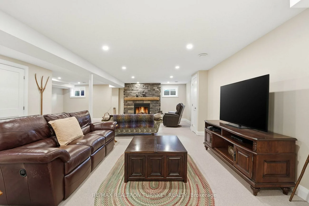178, Parkview, Central Newmarket, Newmarket