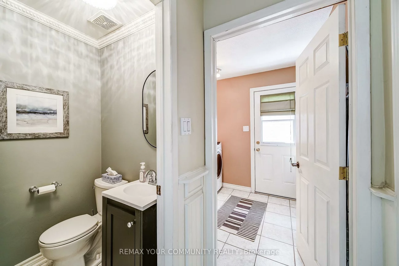 911, Ferndale, Gorham-College Manor, Newmarket