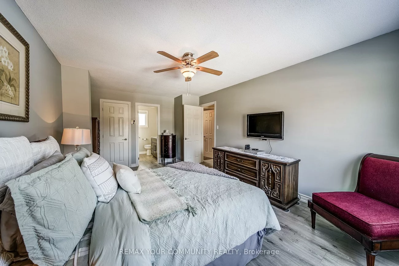 911, Ferndale, Gorham-College Manor, Newmarket