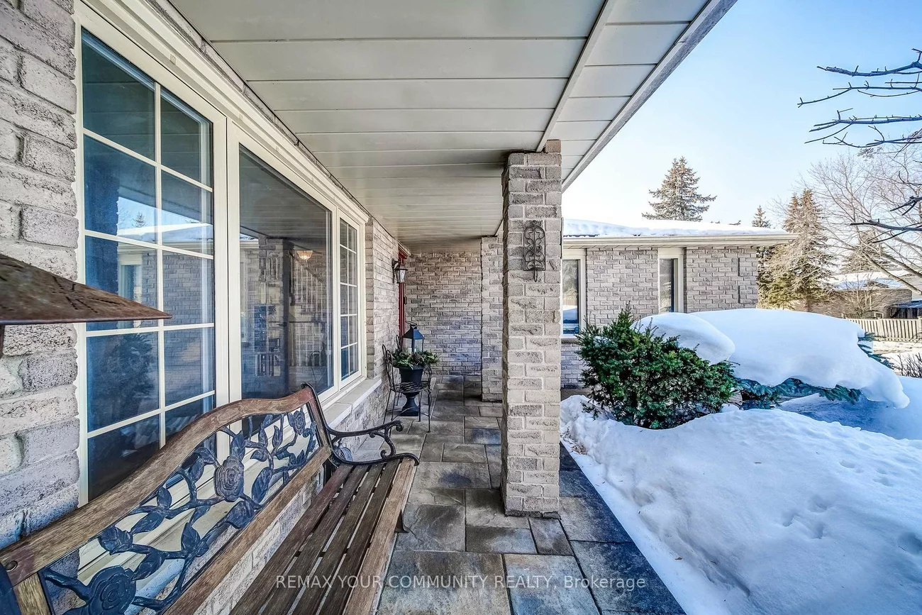 911, Ferndale, Gorham-College Manor, Newmarket