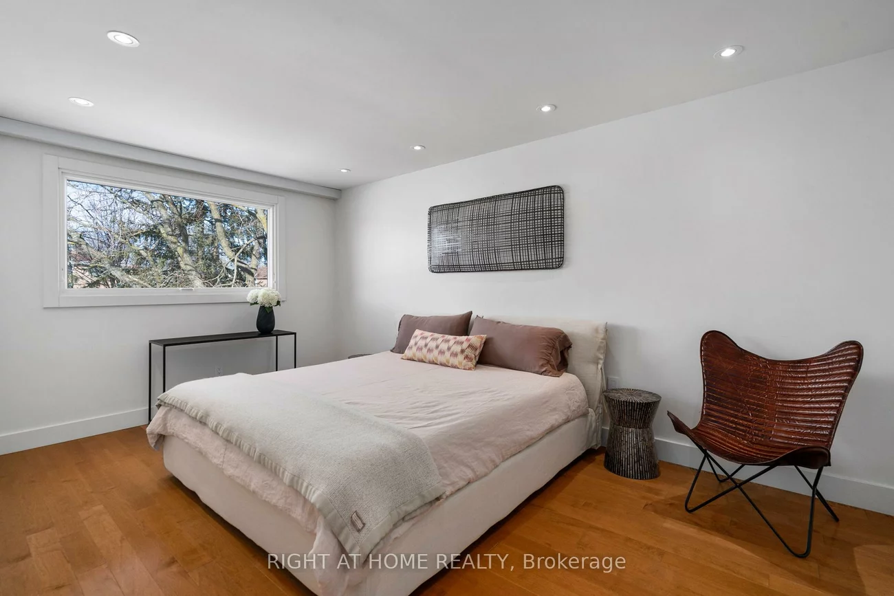 54, London, Bristol-London, Newmarket