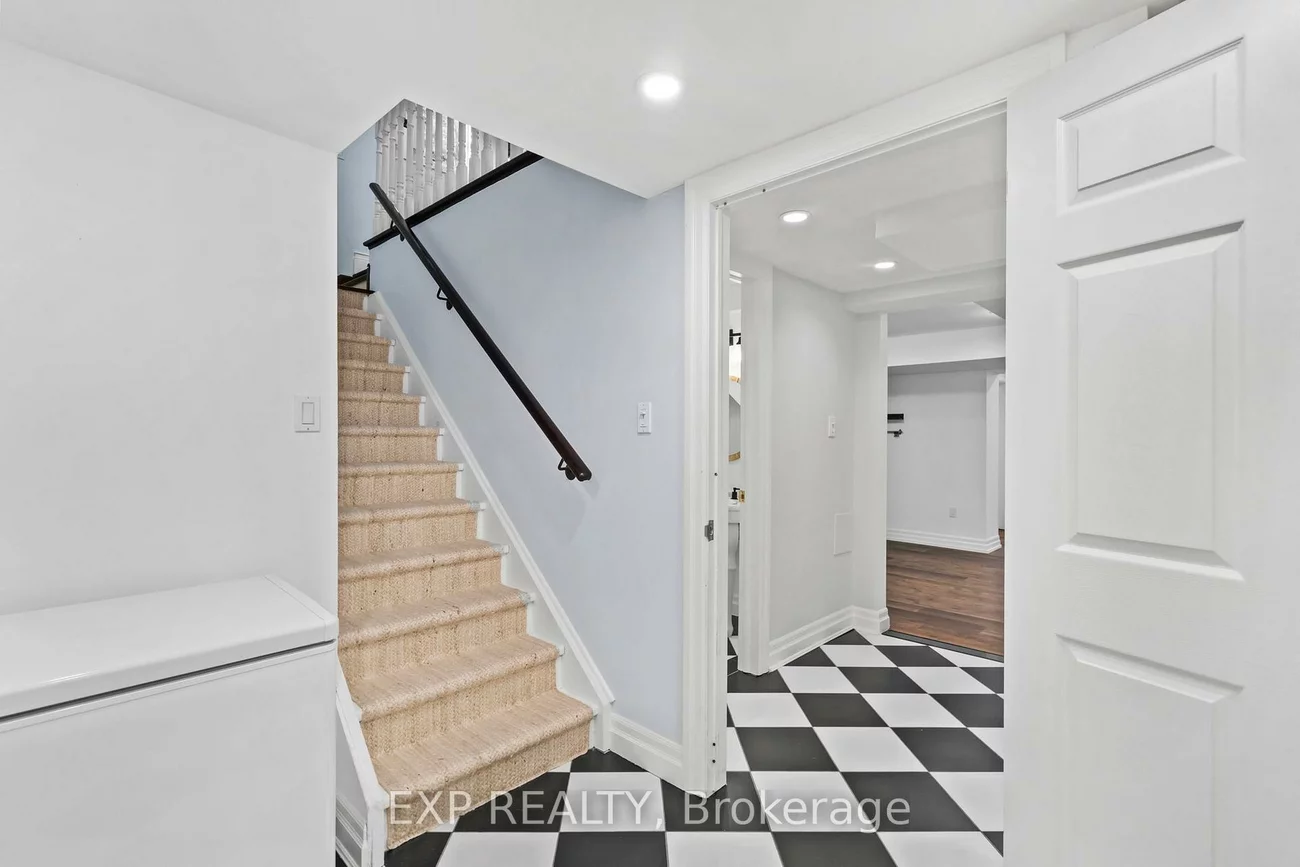 816, Norwick, Stonehaven-Wyndham, Newmarket