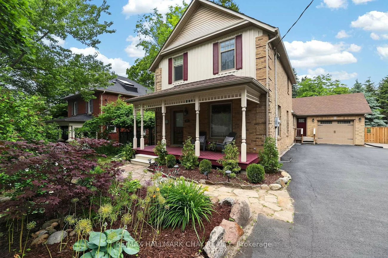 613, Queen, Central Newmarket, Newmarket