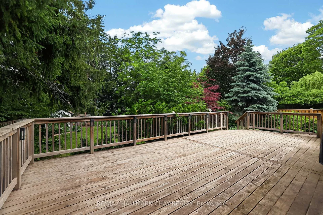 613, Queen, Central Newmarket, Newmarket