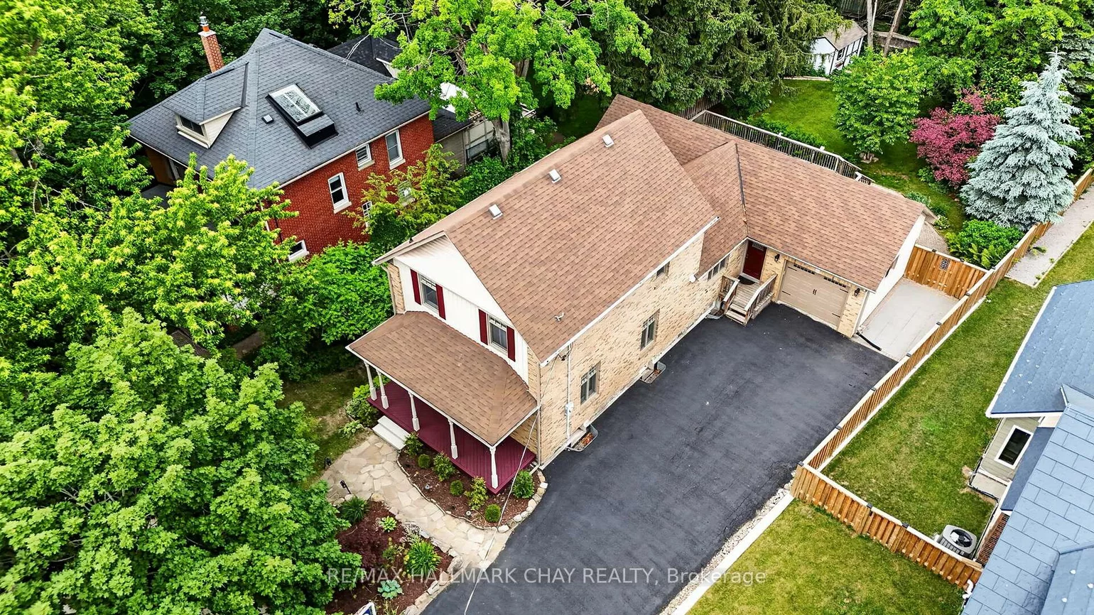 613, Queen, Central Newmarket, Newmarket