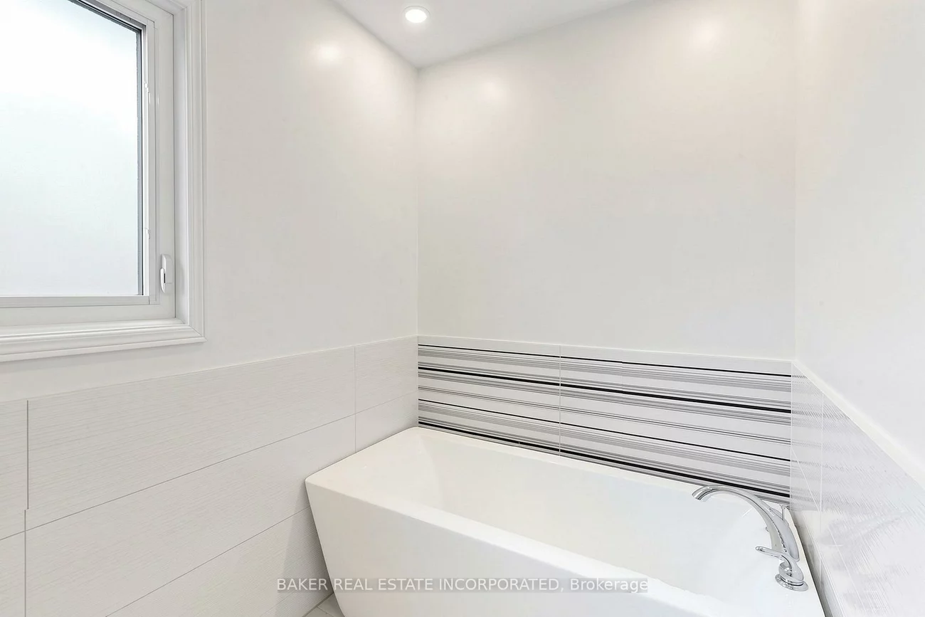 670, Leslie Valley, Huron Heights-Leslie Valley, Newmarket