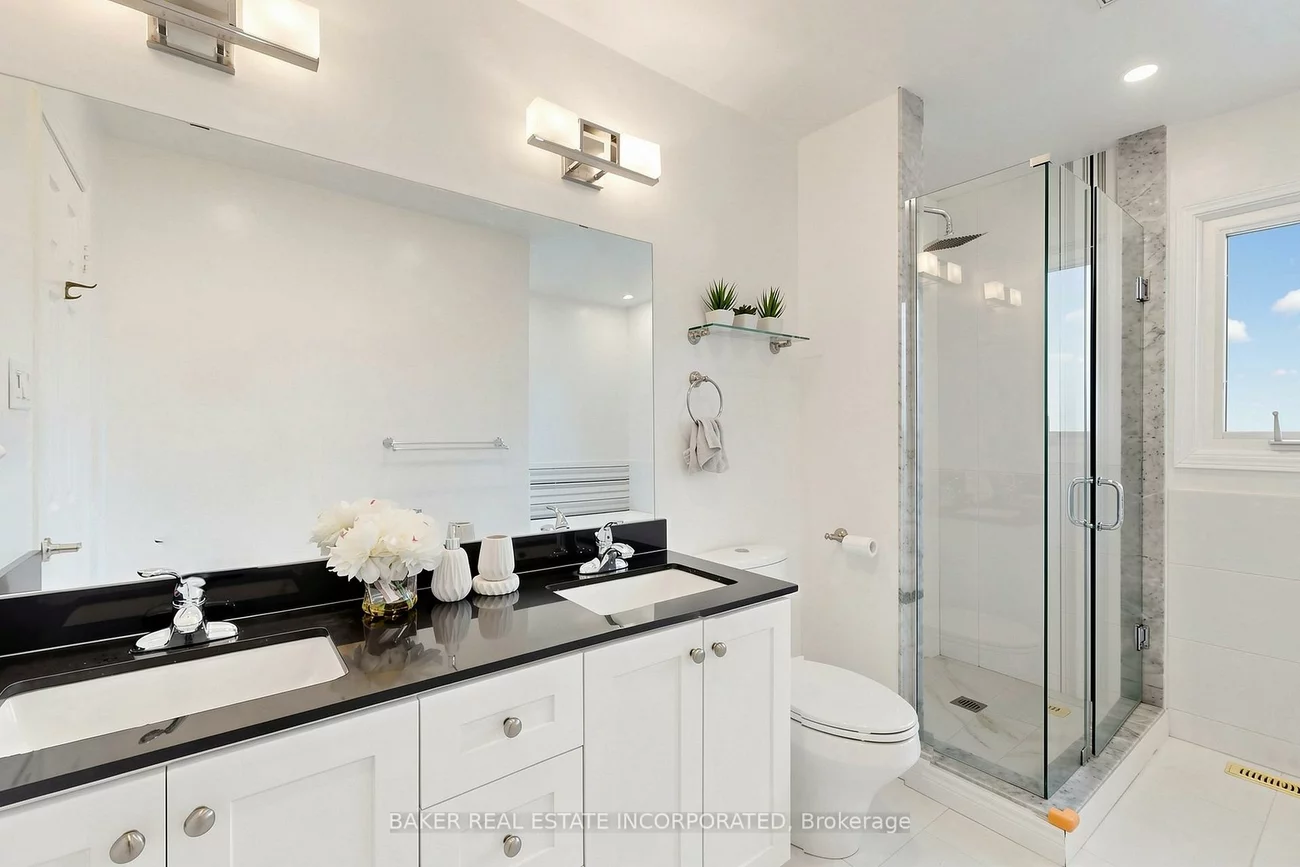 670, Leslie Valley, Huron Heights-Leslie Valley, Newmarket