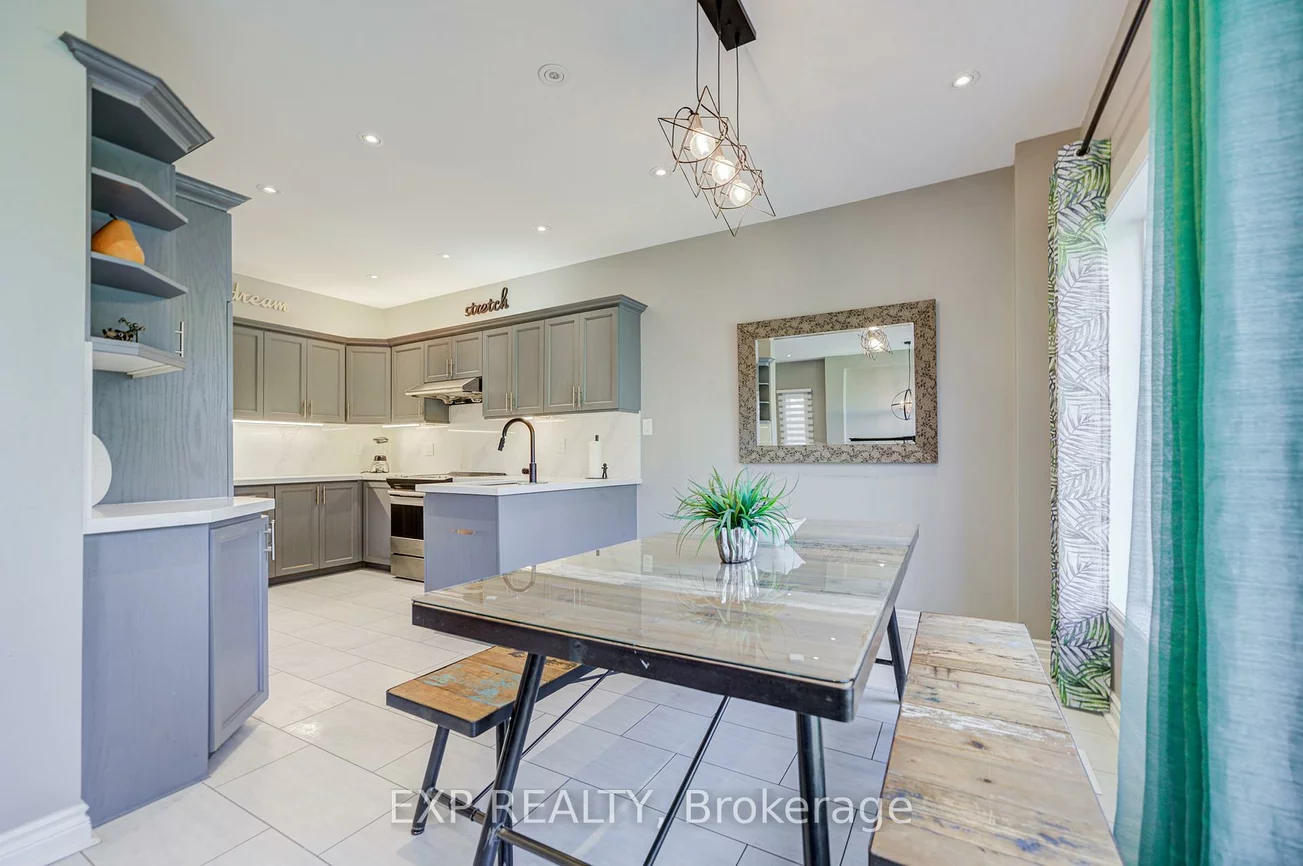 292, Sheridan, Gorham-College Manor, Newmarket