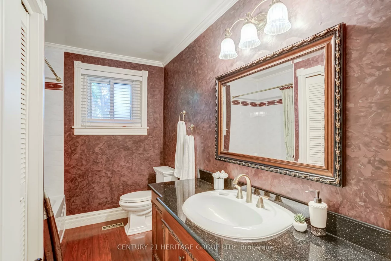129, Bolton, Huron Heights-Leslie Valley, Newmarket