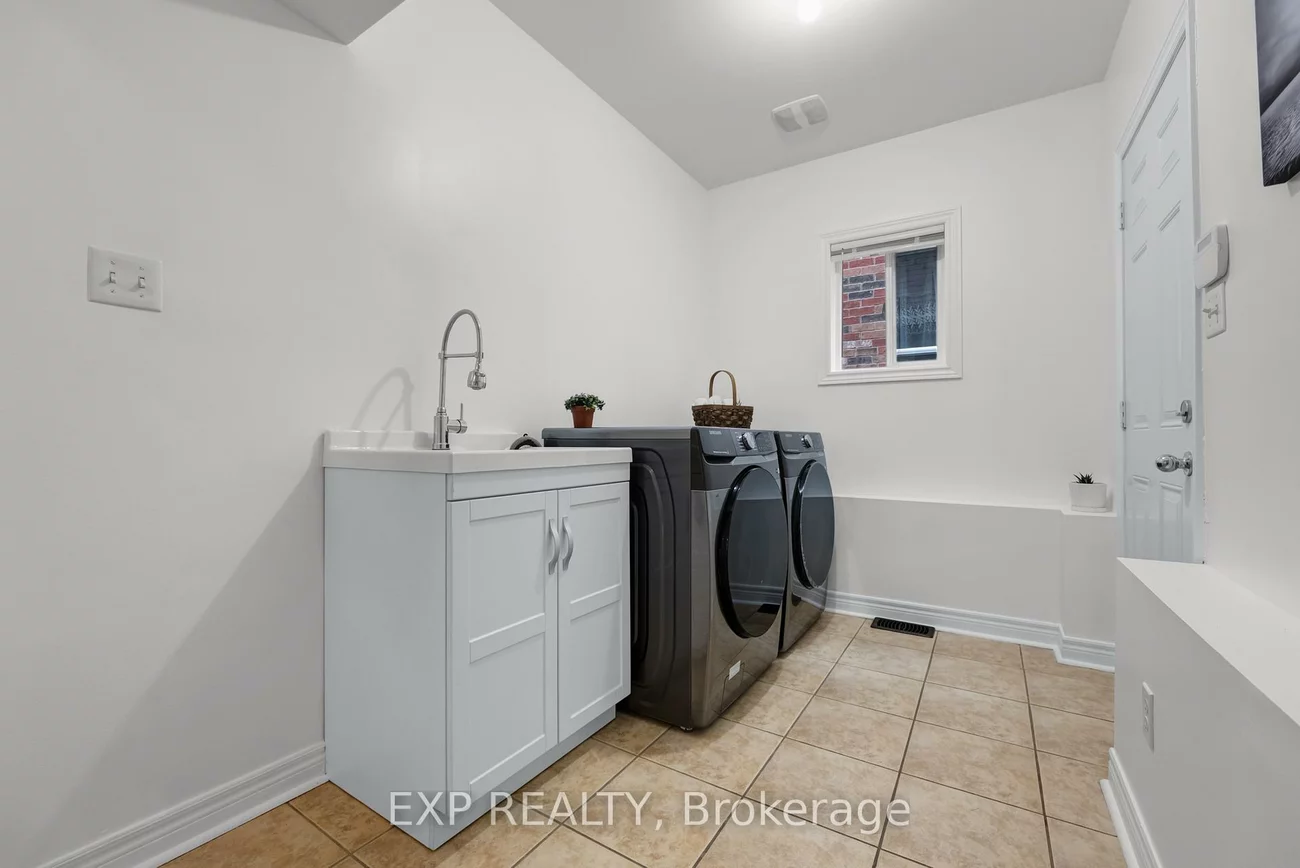 320, Dowson, Woodland Hill, Newmarket