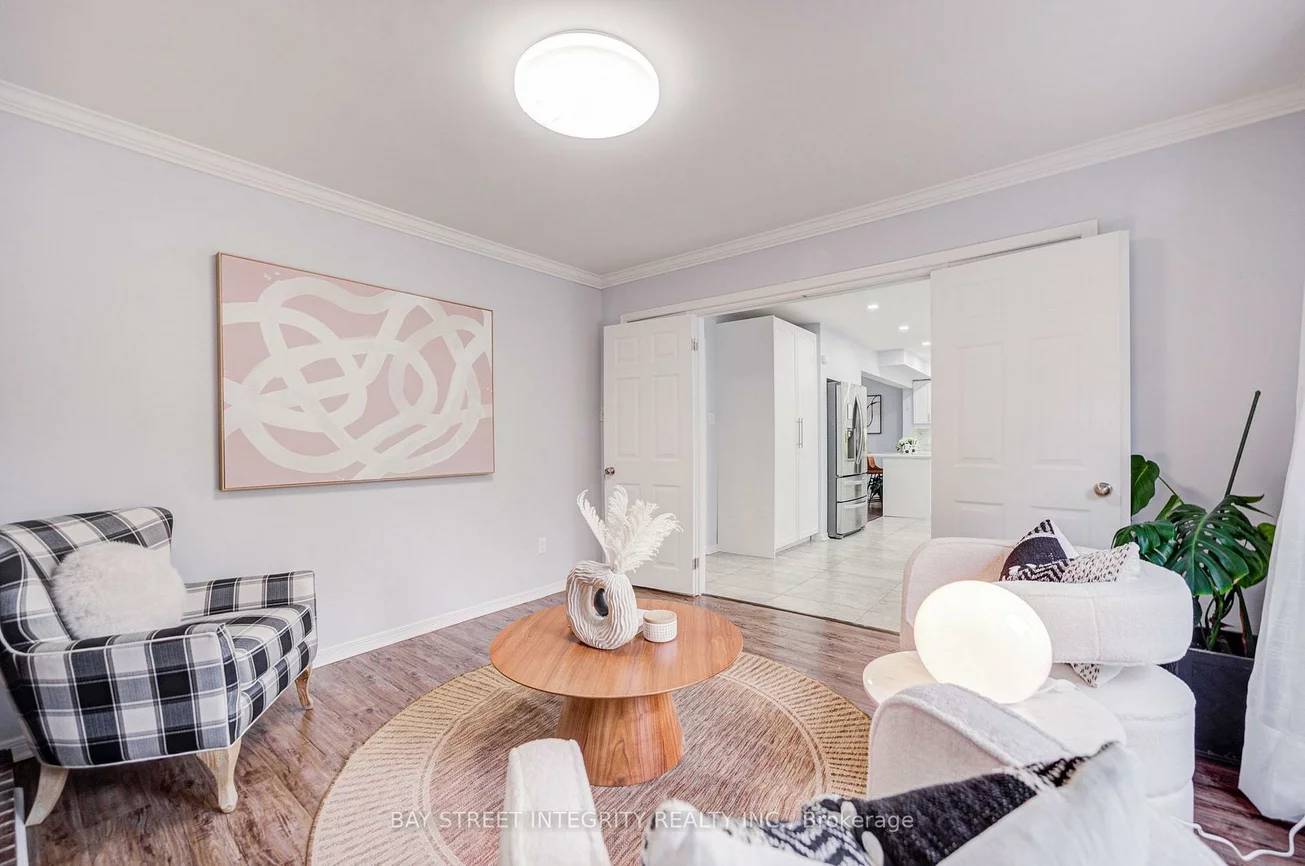 753, College Manor, Gorham-College Manor, Newmarket