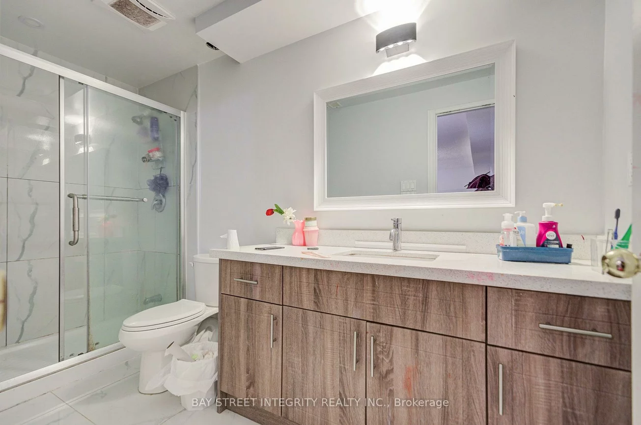 753, College Manor, Gorham-College Manor, Newmarket