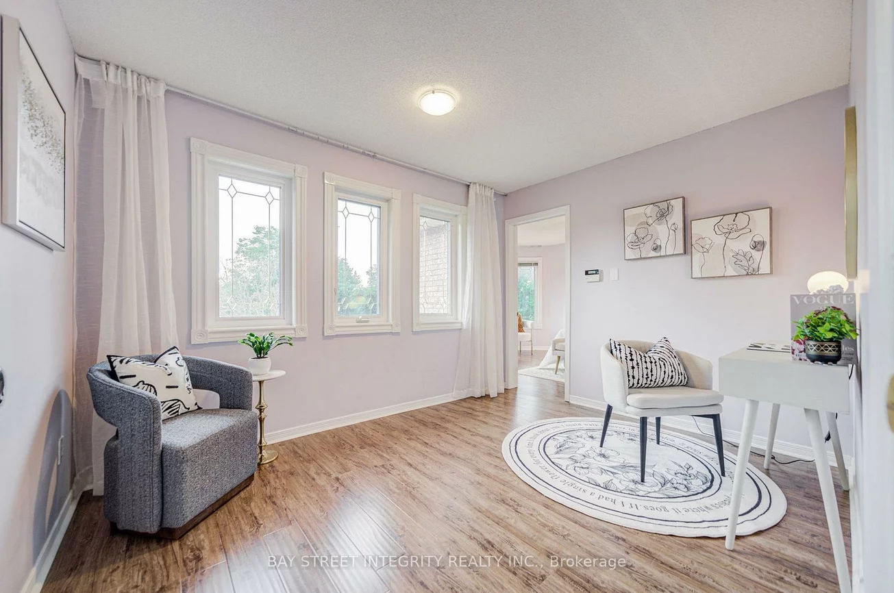 753, College Manor, Gorham-College Manor, Newmarket