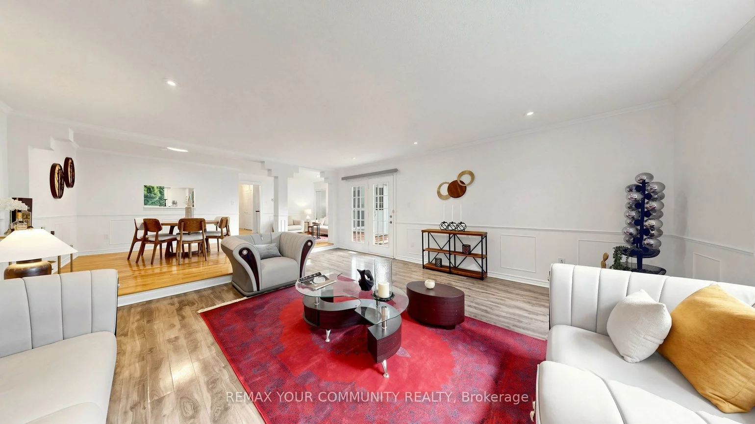 276, Currey, Central Newmarket, Newmarket