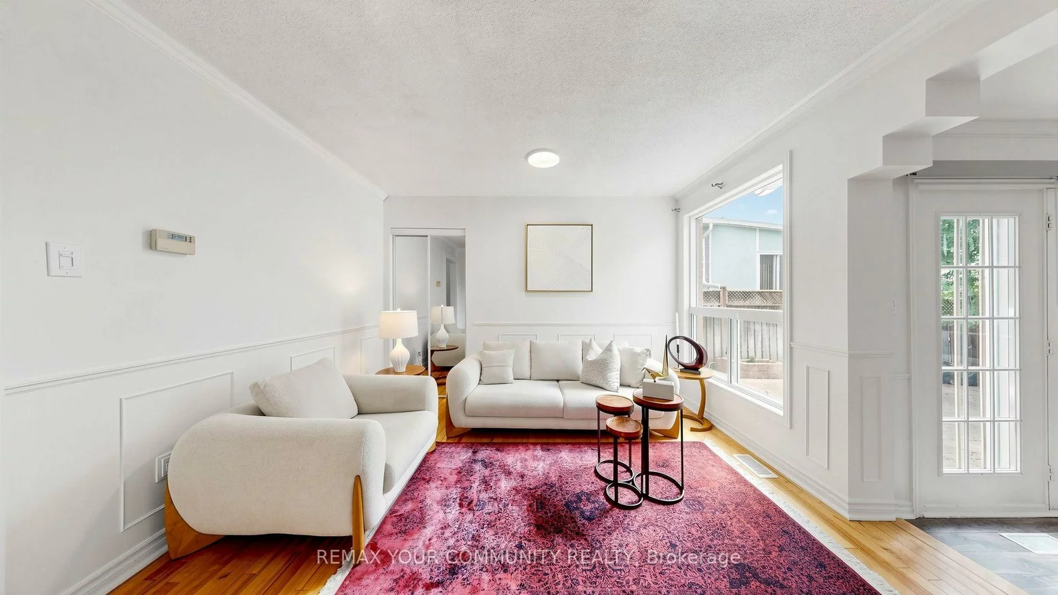 276, Currey, Central Newmarket, Newmarket
