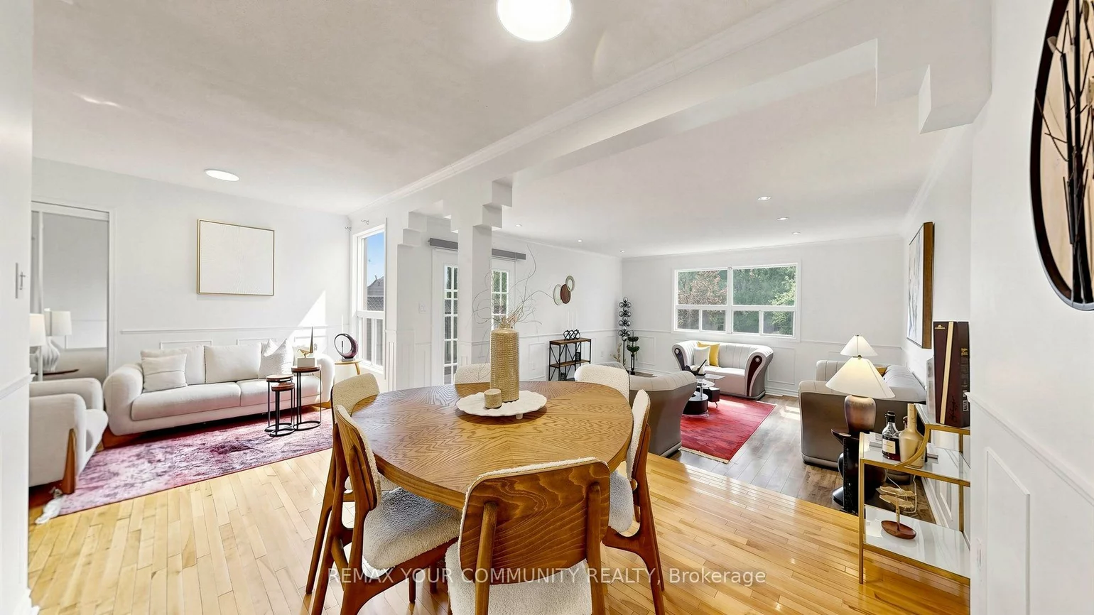 276, Currey, Central Newmarket, Newmarket