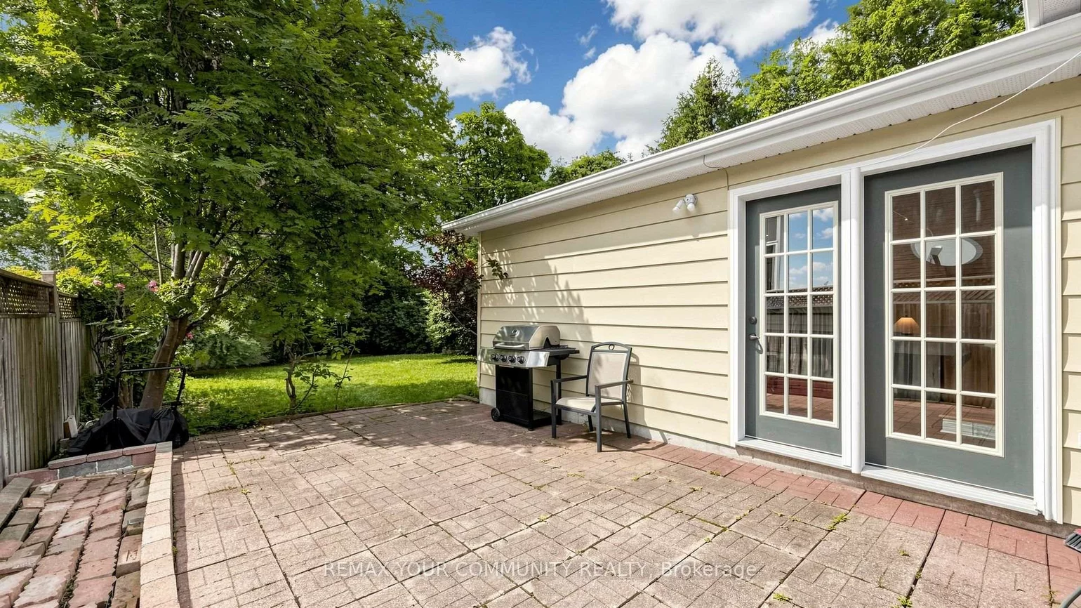 276, Currey, Central Newmarket, Newmarket