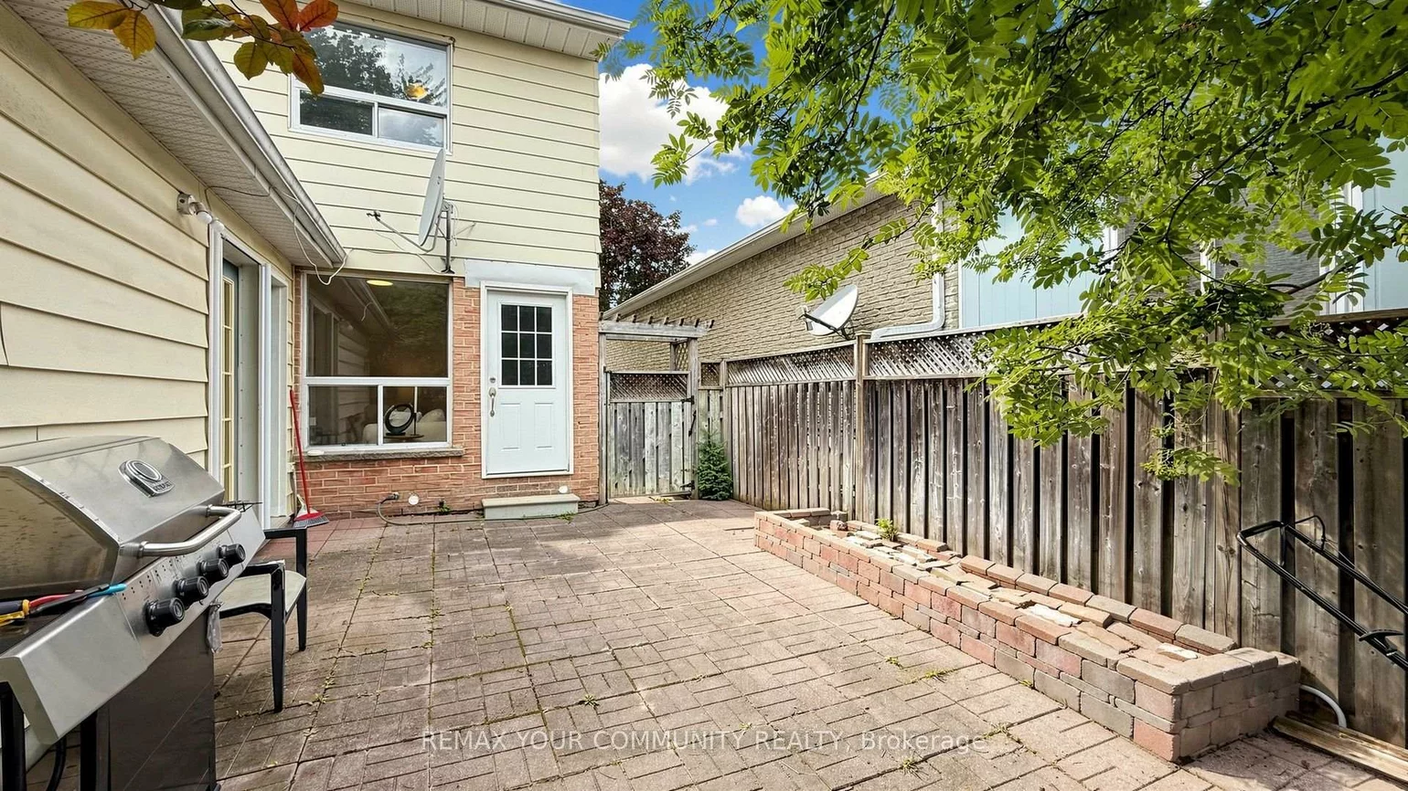 276, Currey, Central Newmarket, Newmarket