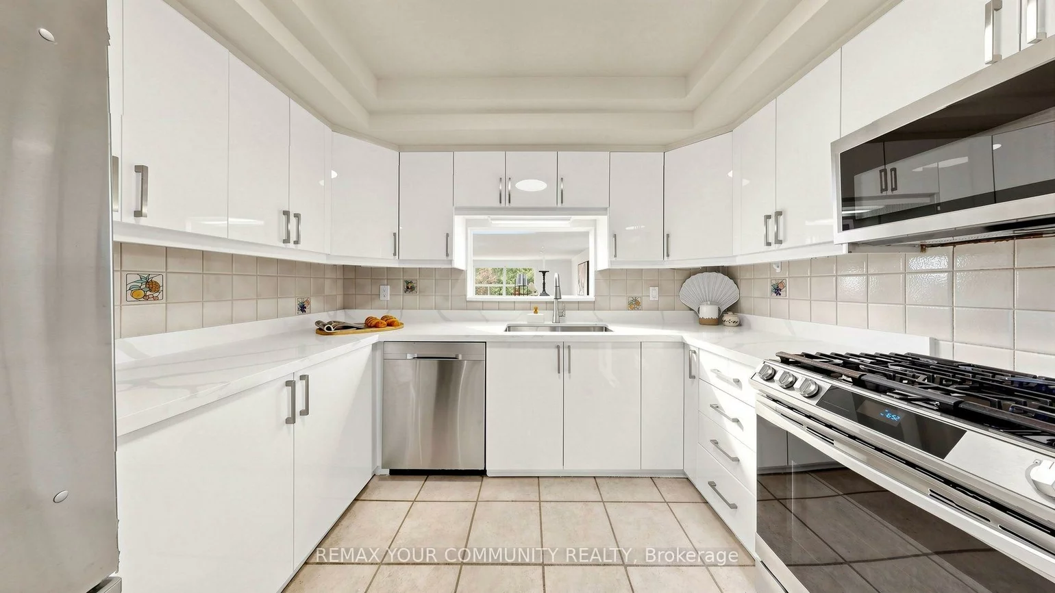 276, Currey, Central Newmarket, Newmarket