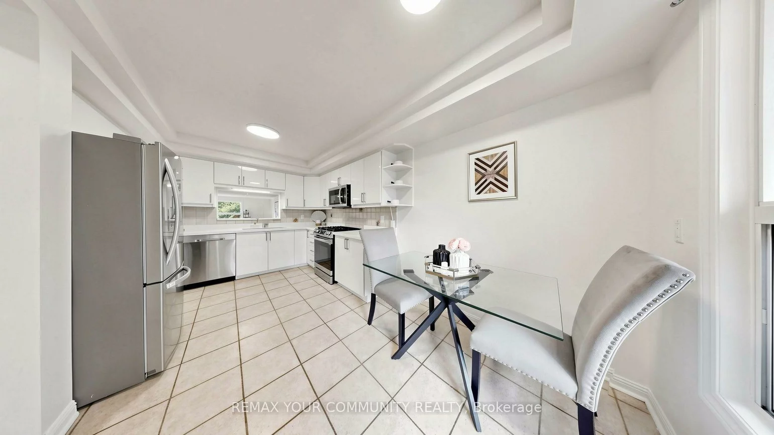 276, Currey, Central Newmarket, Newmarket