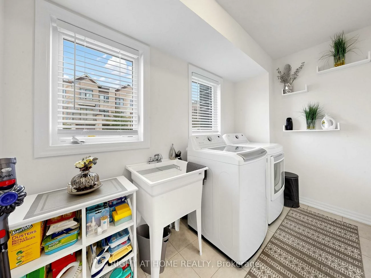 65, Allure, Woodland Hill, Newmarket