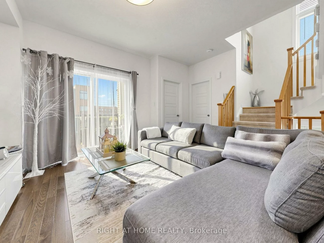 65, Allure, Woodland Hill, Newmarket