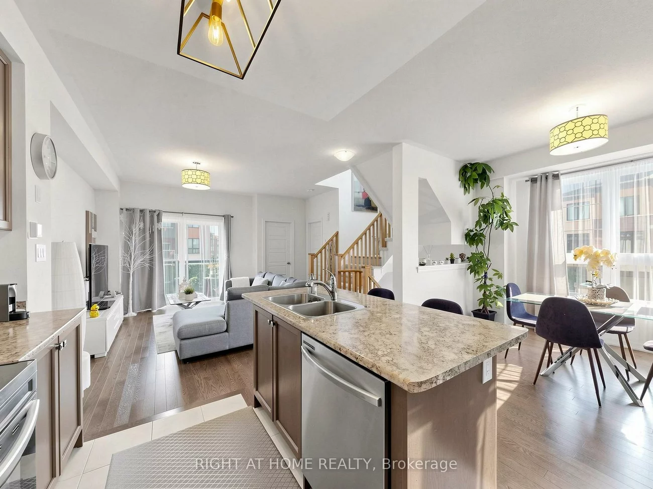 65, Allure, Woodland Hill, Newmarket