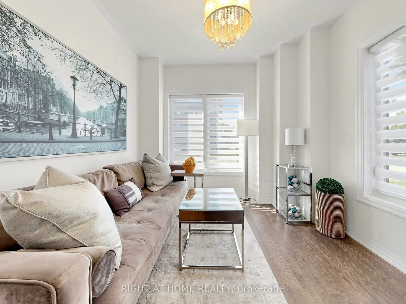 65, Allure, Woodland Hill, Newmarket