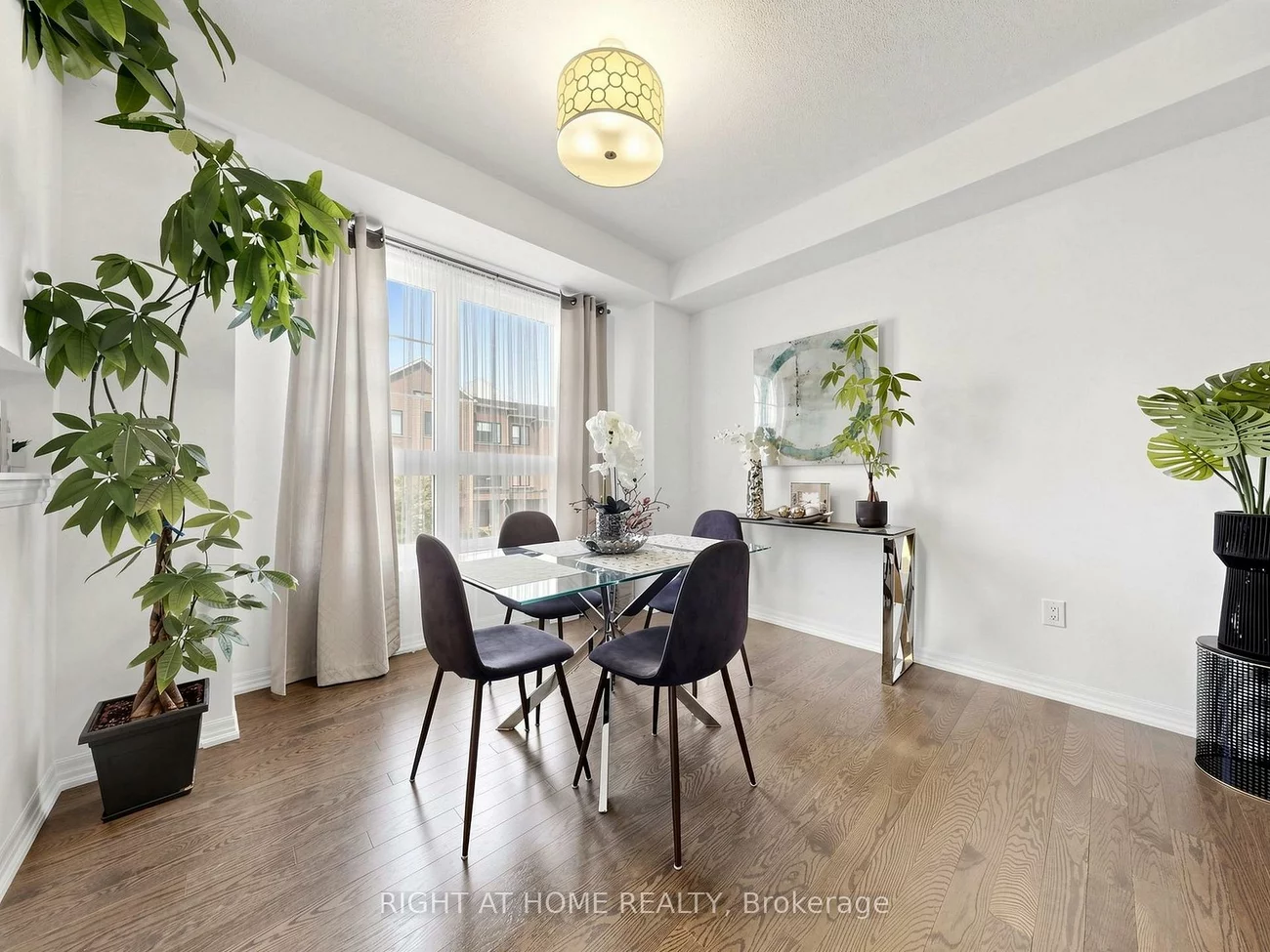 65, Allure, Woodland Hill, Newmarket