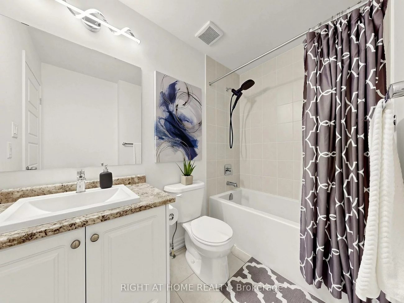 65, Allure, Woodland Hill, Newmarket