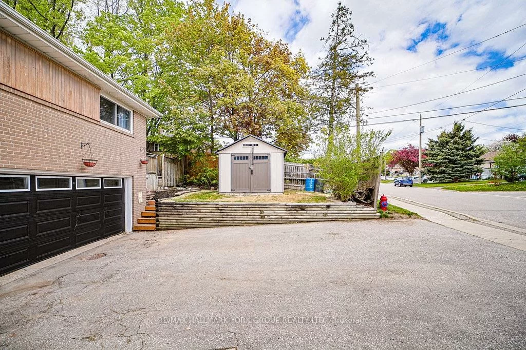 689, Sunnypoint, Huron Heights-Leslie Valley, Newmarket