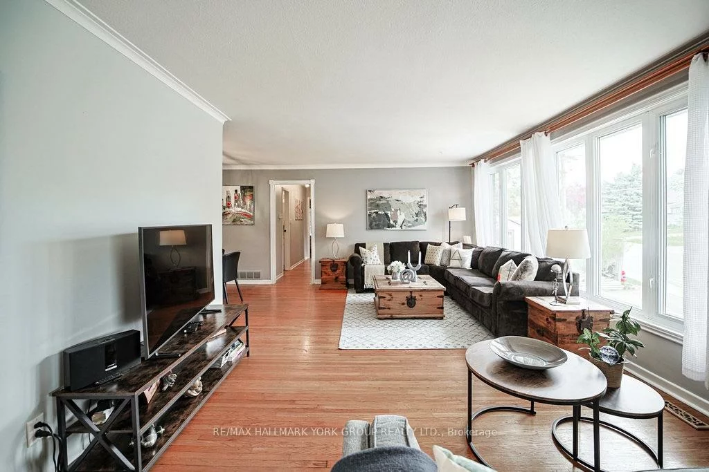689, Sunnypoint, Huron Heights-Leslie Valley, Newmarket