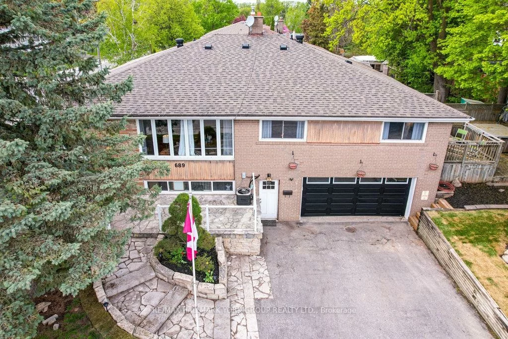 689, Sunnypoint, Huron Heights-Leslie Valley, Newmarket