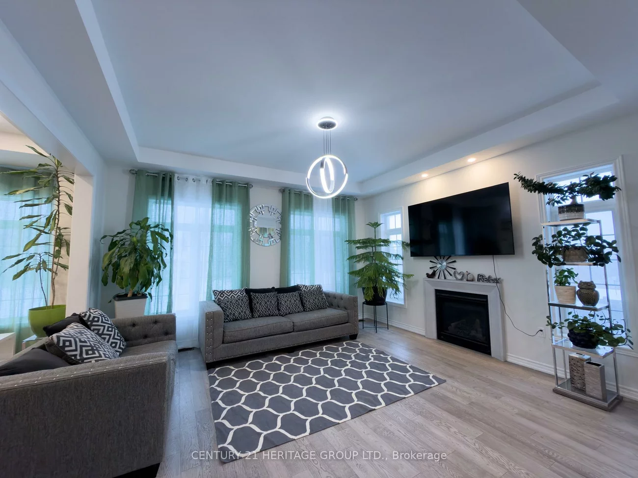 24, Alf Neely, Glenway Estates, Newmarket