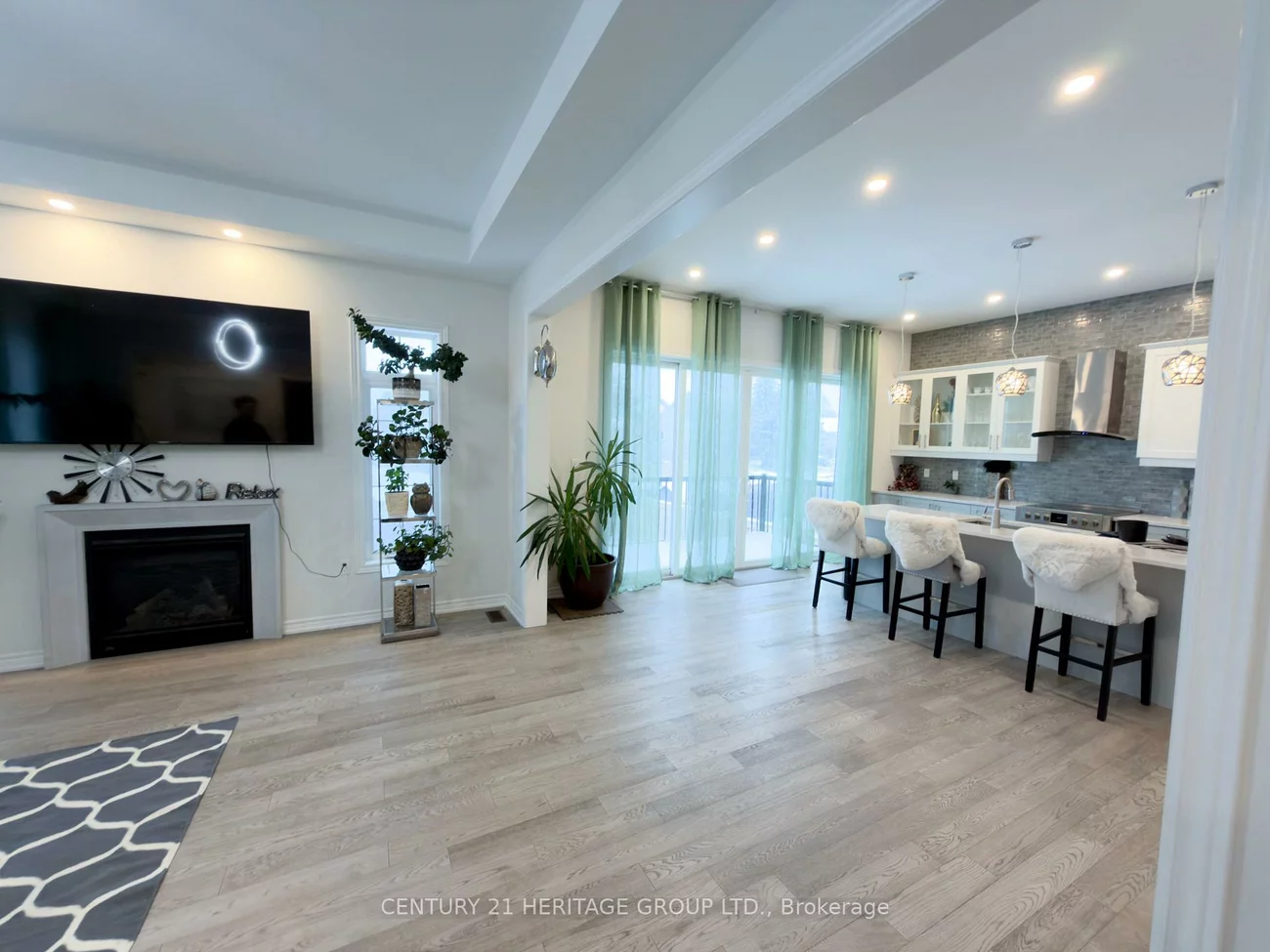 24, Alf Neely, Glenway Estates, Newmarket