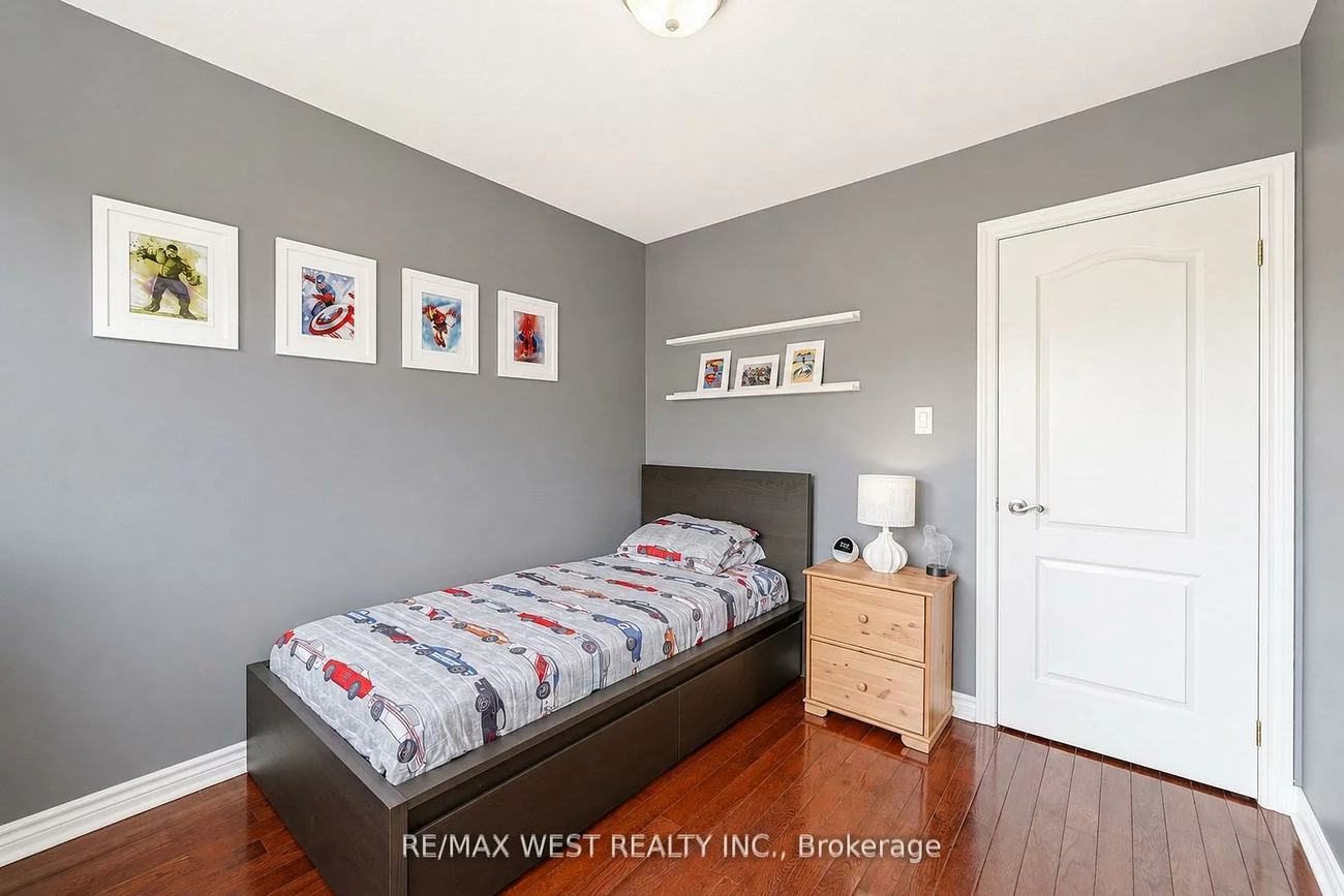 176, Gail Parks, Woodland Hill, Newmarket