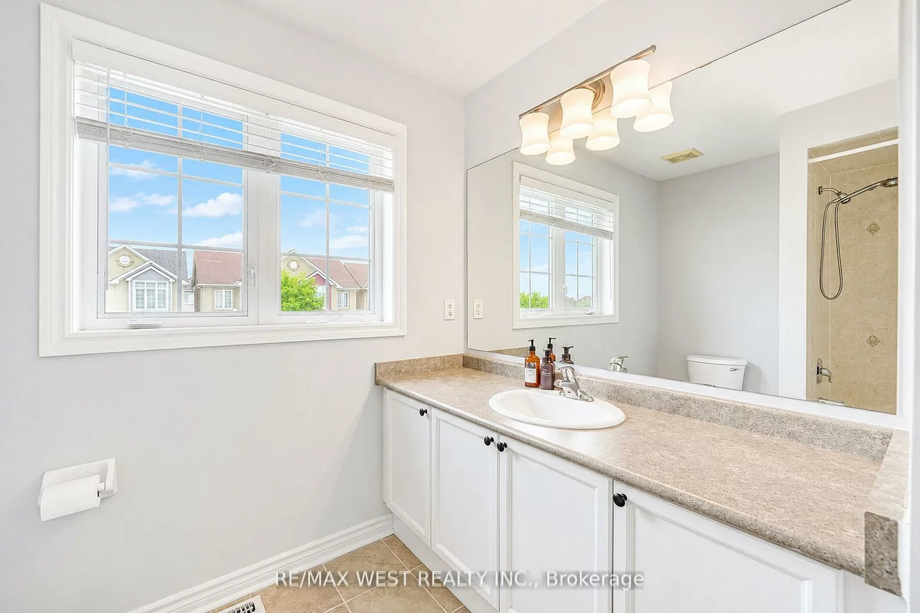 176, Gail Parks, Woodland Hill, Newmarket