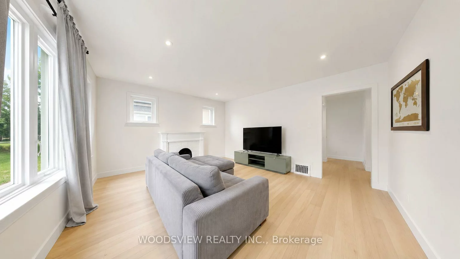 388, Eagle, Central Newmarket, Newmarket