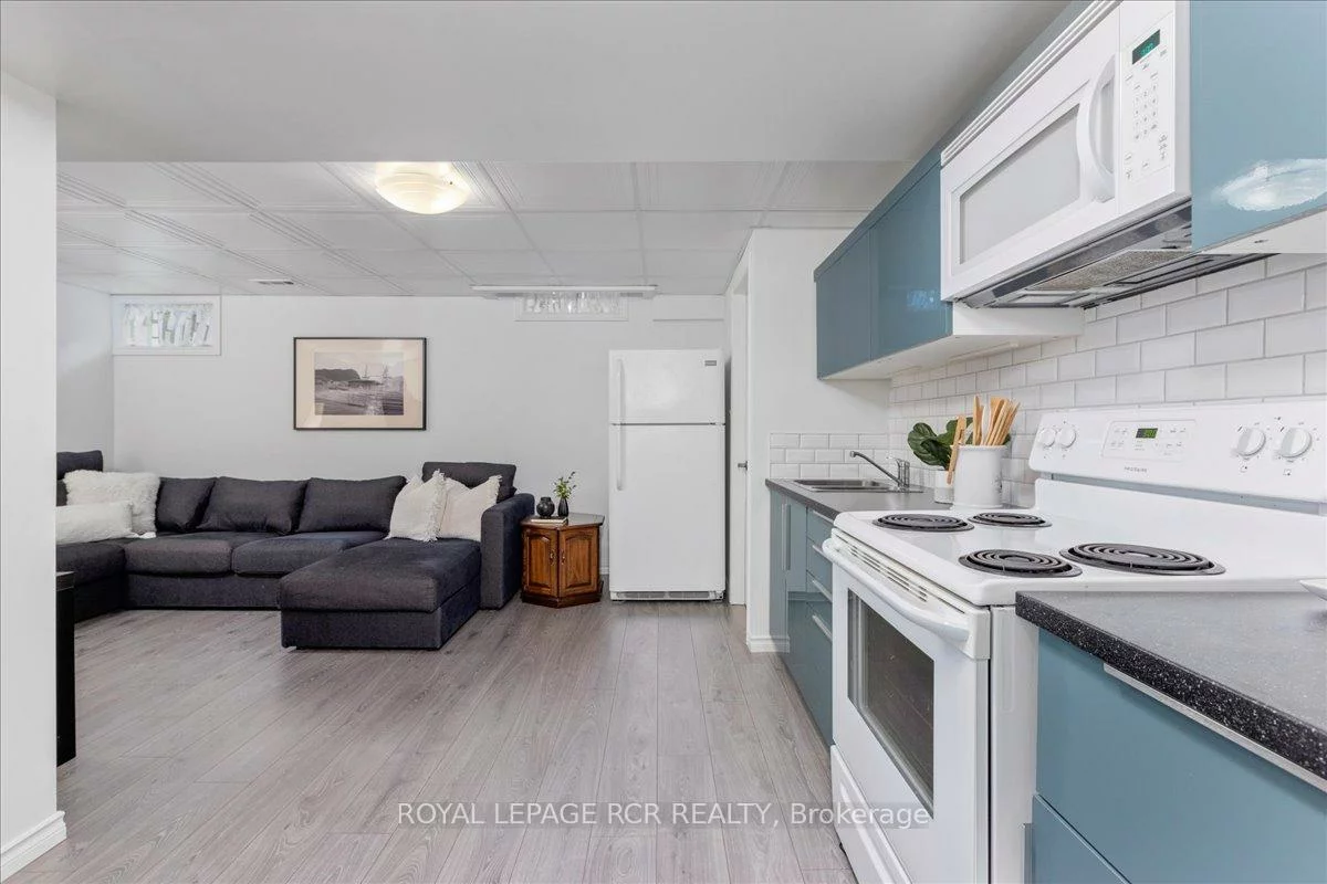 988, Krista, Huron Heights-Leslie Valley, Newmarket
