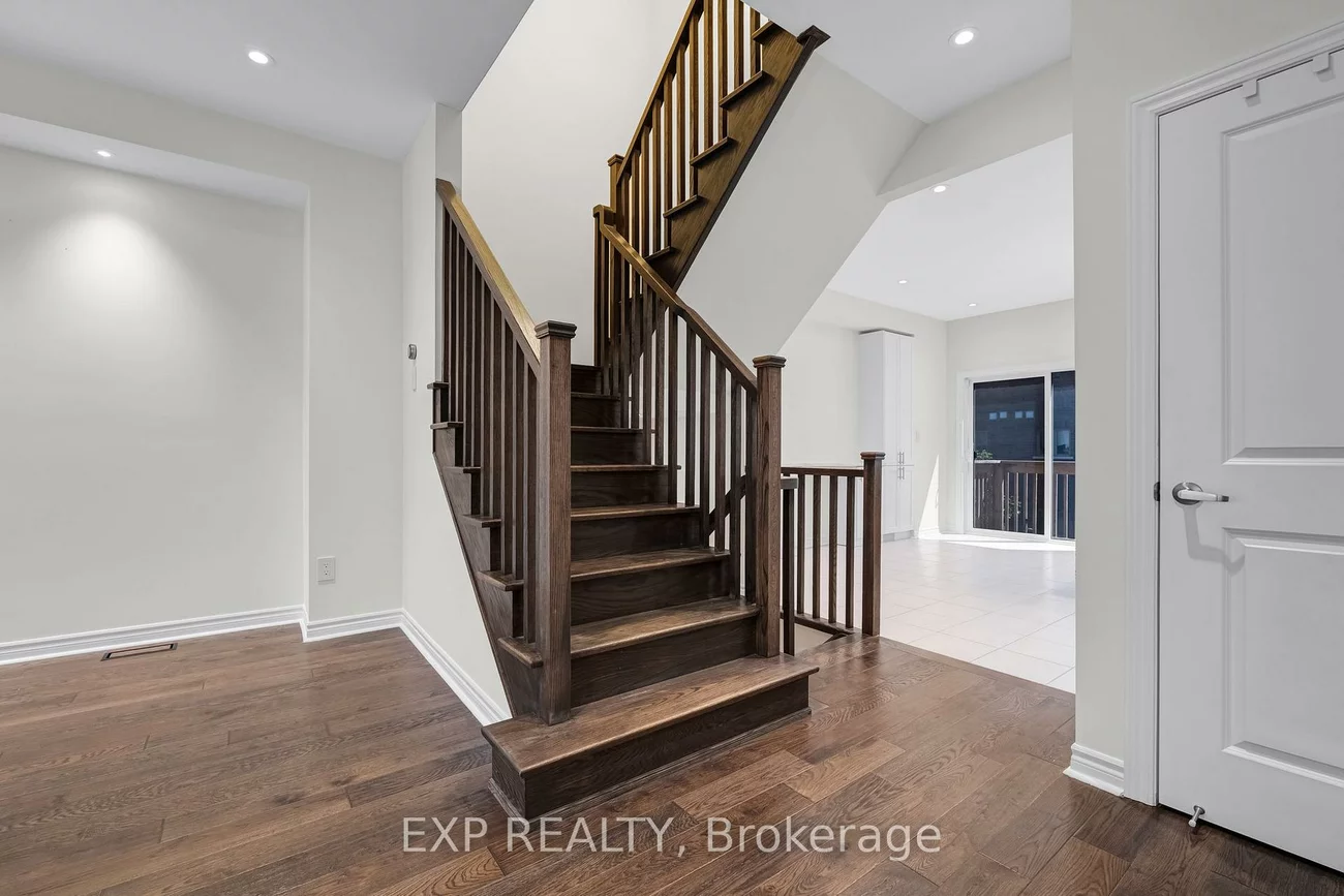 104, Gordon, Gorham-College Manor, Newmarket