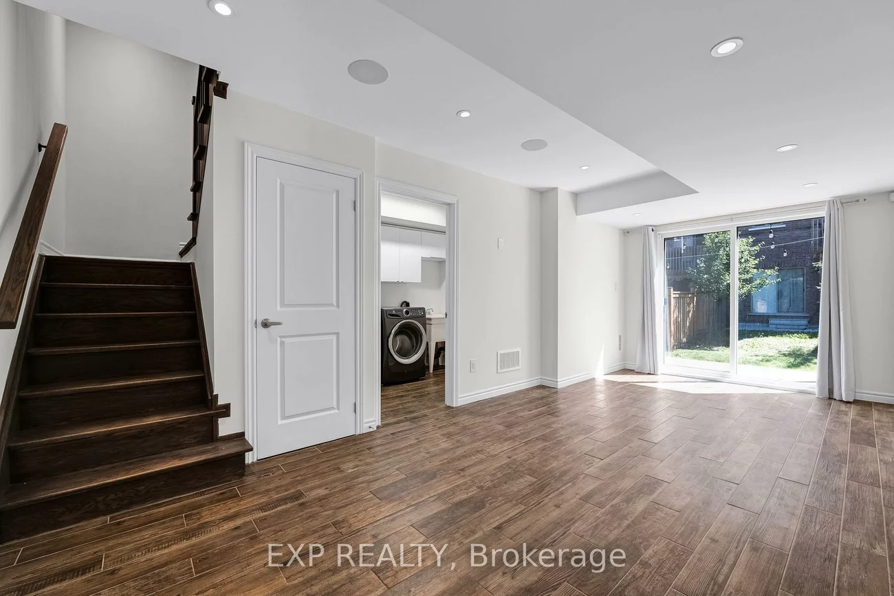 104, Gordon, Gorham-College Manor, Newmarket
