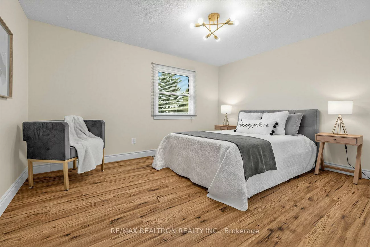 416, Alex Doner, Glenway Estates, Newmarket