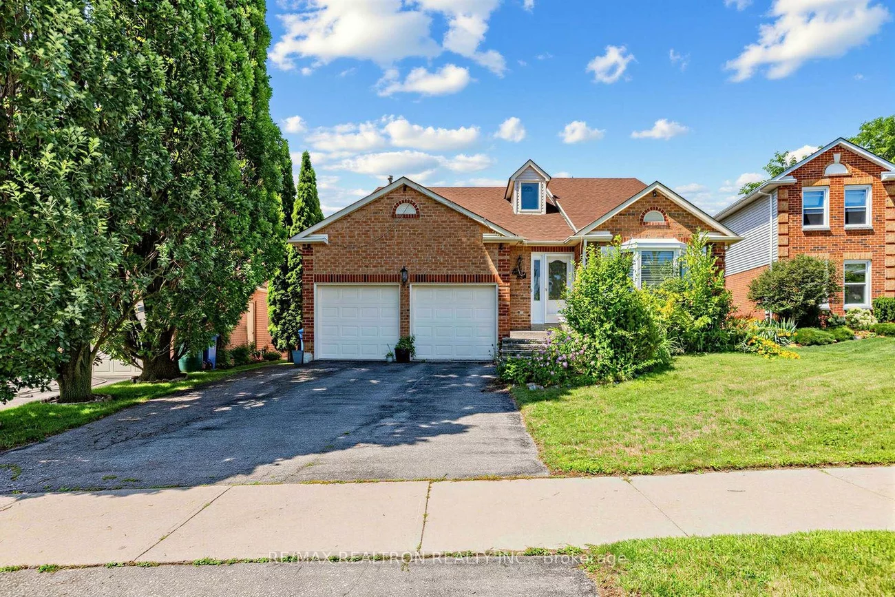 416, Alex Doner, Glenway Estates, Newmarket